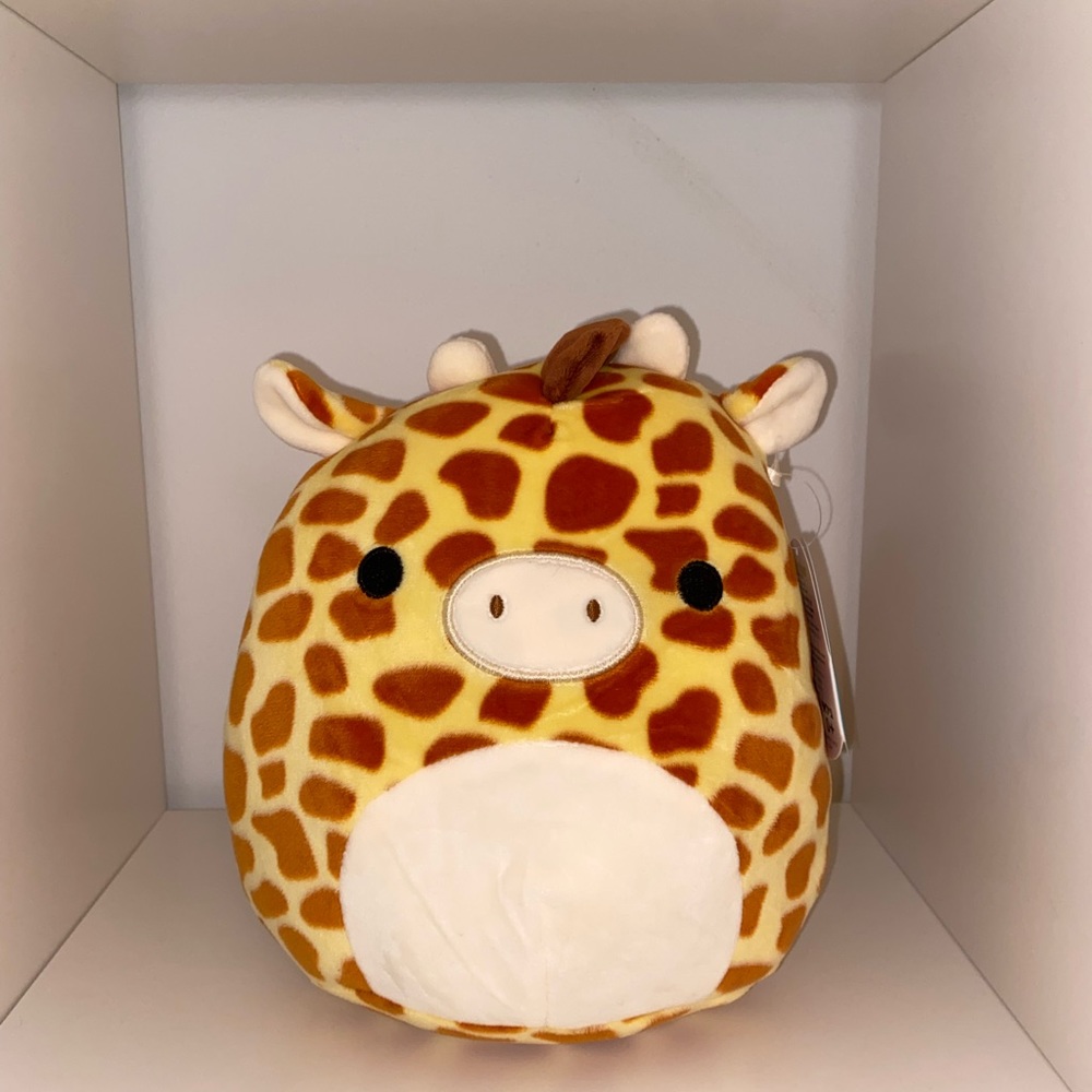 COPY - 8” gary the giraffe squishmallow